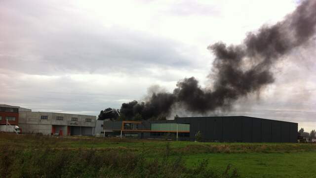 Grote brand in loods Harderwijk | NU - Het laatste nieuws ... Grote brand in loods Harderwijk | NU - Het laatste nieuws ...