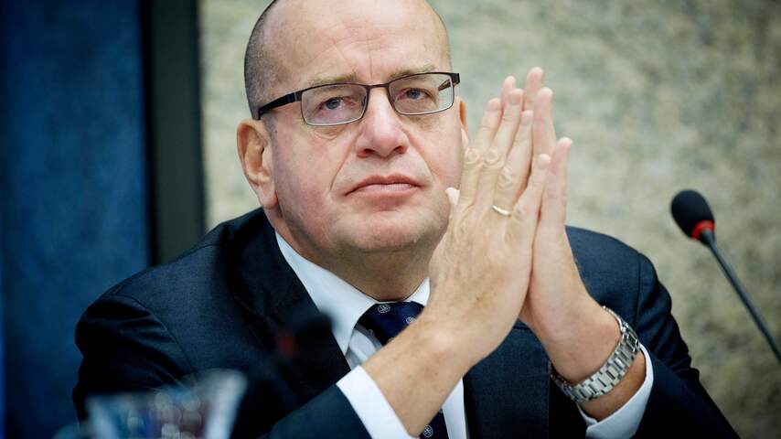Teeven wil onbeperkt spreekrecht slachtoffers
