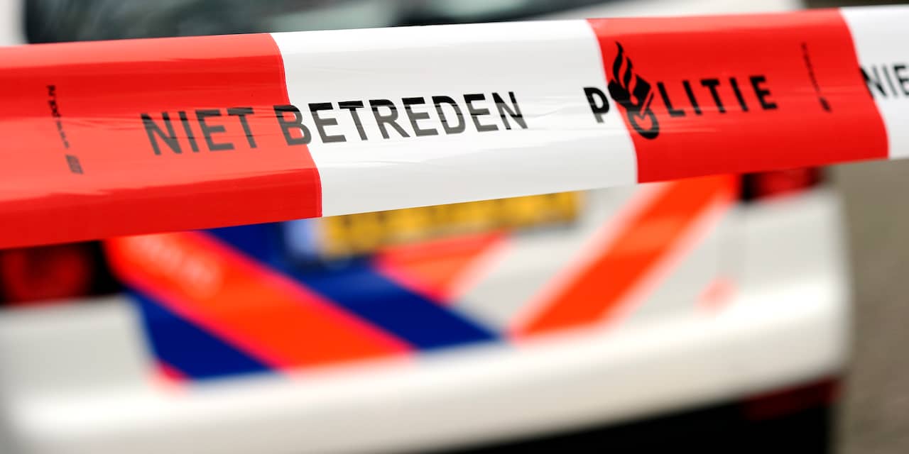 Bestuurder uit auto bevrijd na ongeluk in Breda