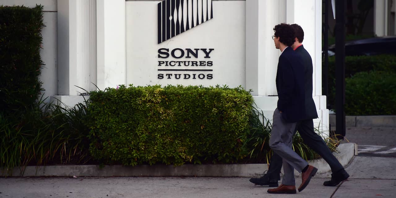 'Hackers persen Sony af met gestolen documenten'