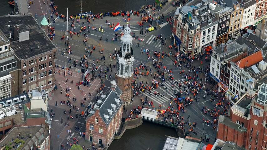 Eenrichtingsverkeer op de Vijzelstraat richting Muntplein