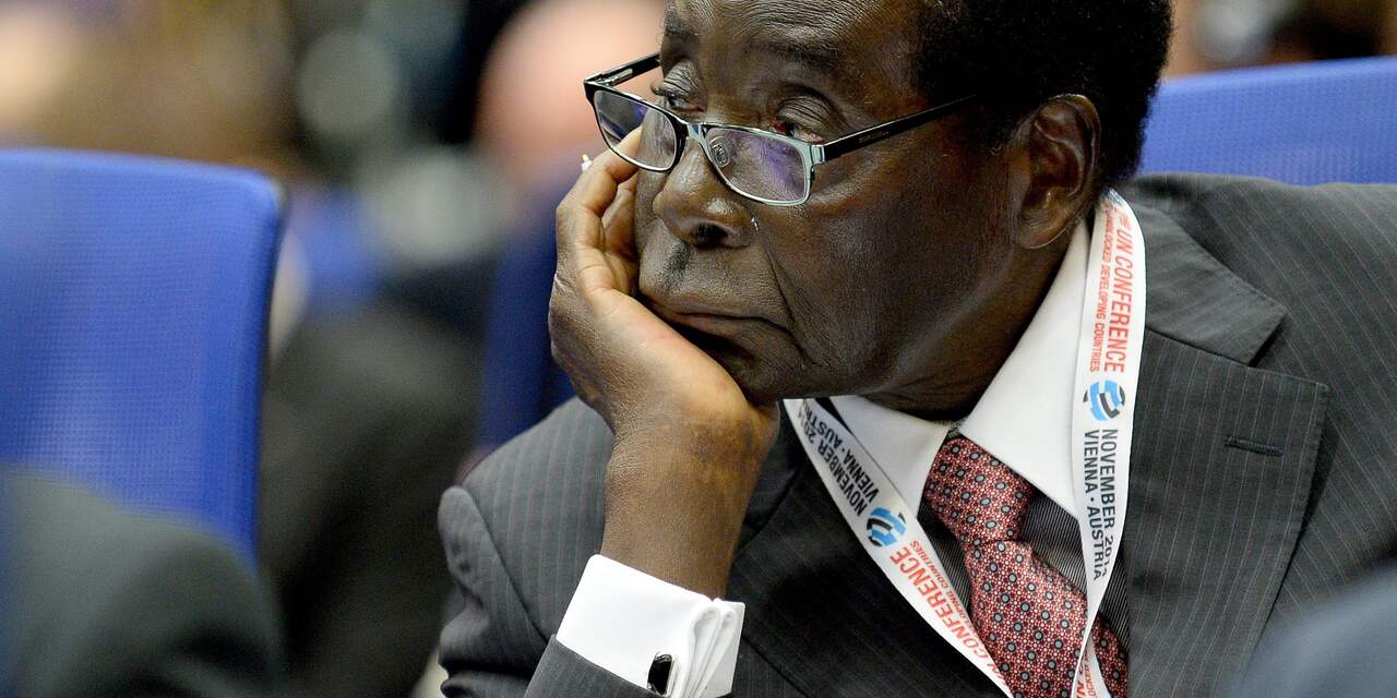Mugabe viert verjaardag met slachten olifanten