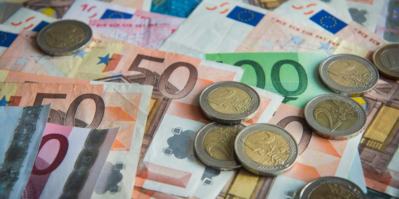 Groninger krijgt jaar lang elke maand 1000 euro gratis