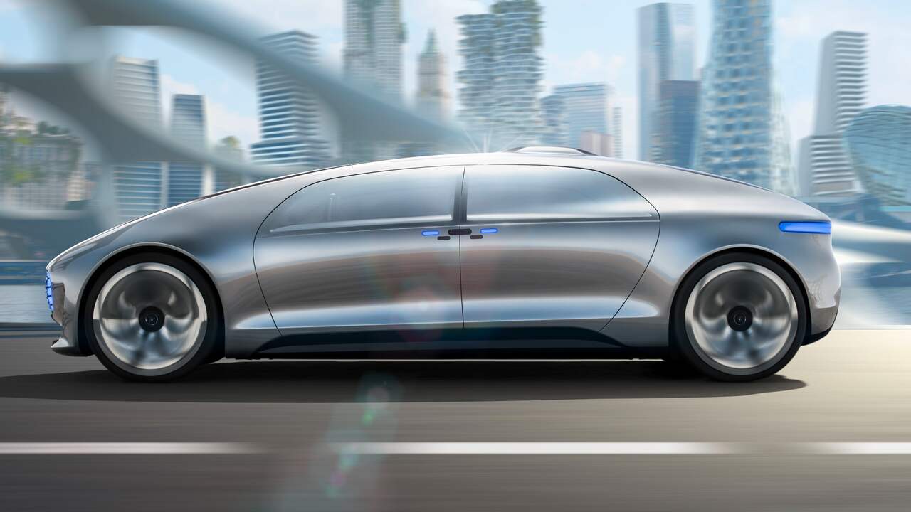 Mercedes toont zelfrijdende auto met draaiende stoelen | NU Mercedes toont zelfrijdende auto met draaiende stoelen | NU