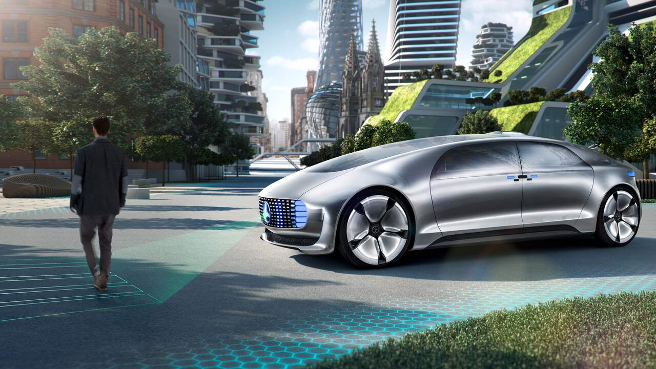 Mercedes toont zelfrijdende auto met draaiende stoelen | NU Mercedes toont zelfrijdende auto met draaiende stoelen | NU