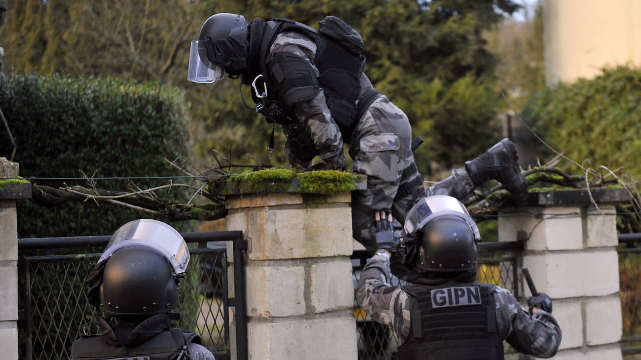Zoektocht naar de Charlie Hebdo-schutters
