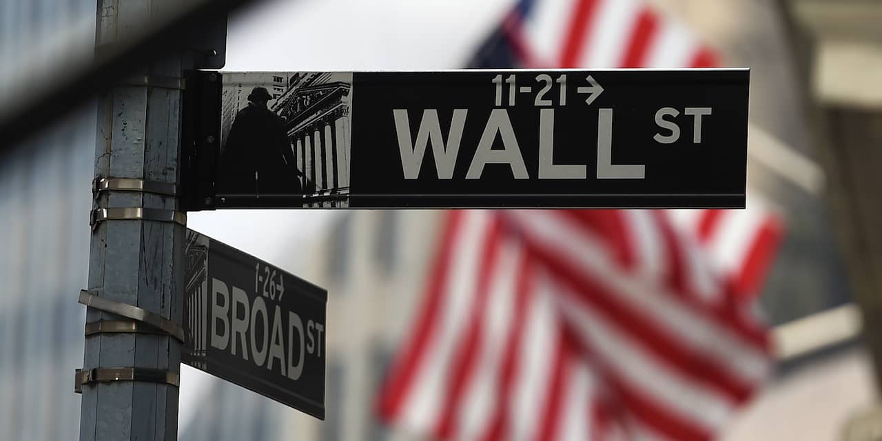 Wall Street begint handel met kleine winsten