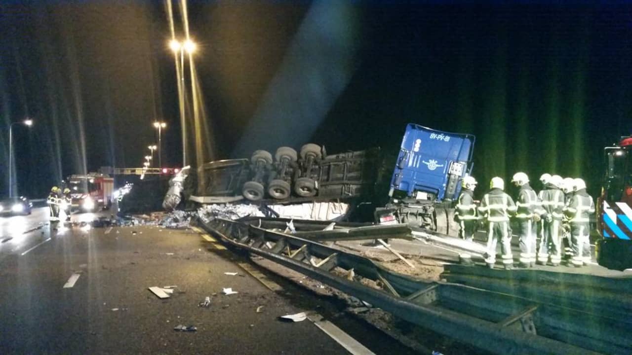 Chaos Op A2 Door Twee Ongelukken In Zuiden Van Nederland Binnenland