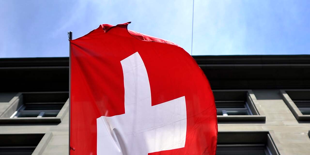 Zwitsers stemmen in referendum tegen  'crisisbestendig' geld