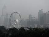 Woensdag 21 januari: Hong Kong ondervindt veel last van smog. 