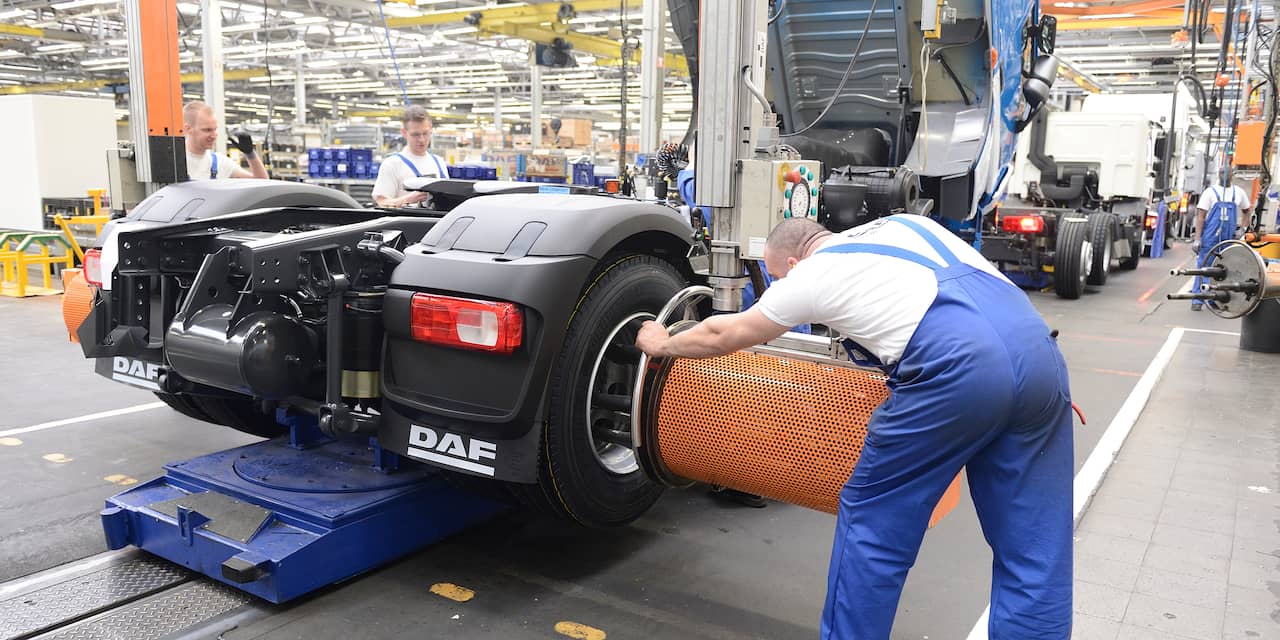 Deel productie van truckbouwer DAF ligt stil door staking