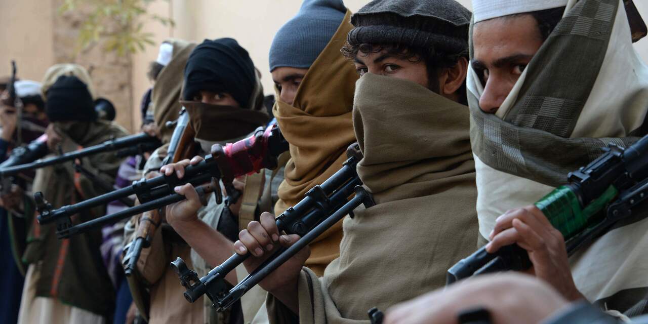 Zeventien Afghaanse agenten omgekomen bij aanval Taliban