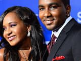 Bobbi Kristina Brown zag vader vier keer in vijf jaar volgens vriend