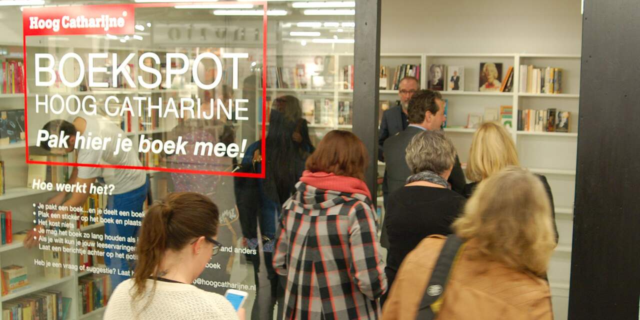 Eerste Utrechtse 'boekspot' voor boekenruil in Hoog Catharijne