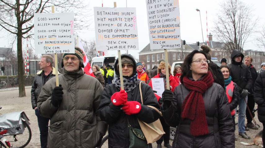 Demonstratie tegen huurverhoging in Amsterdam