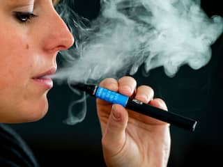 'E-sigaret helpt rokers niet om te stoppen'