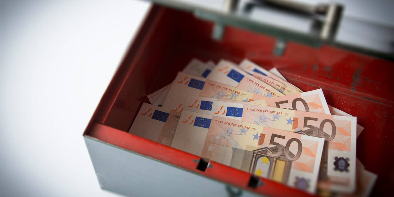 Staat leent dit jaar 3 miljard euro minder dan eerder gedacht