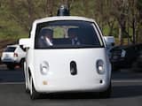 Google onthulde medio 2014 een prototype van zijn zelfrijdende auto zonder stuur en pedalen. De auto stuurt zelf en de passagiers hebben alleen een start- en stopknop en een scherm om hun route te bekijken.