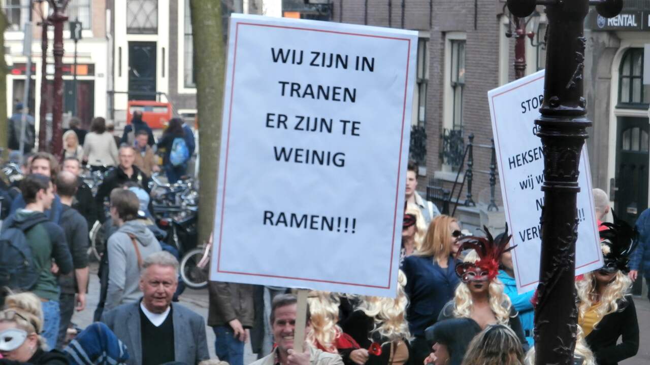 Prostituees Protesteren In Amsterdam Tegen Sluiting Ramen Binnenland Nunl