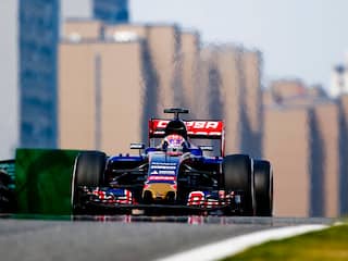 Nederlander van Toro Rosso nipt sneller dan teamgenoot Sainz jr