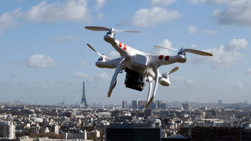 Drone quadcopter DJI Phantom