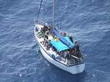 Migranten gered na twaalf dagen op zee