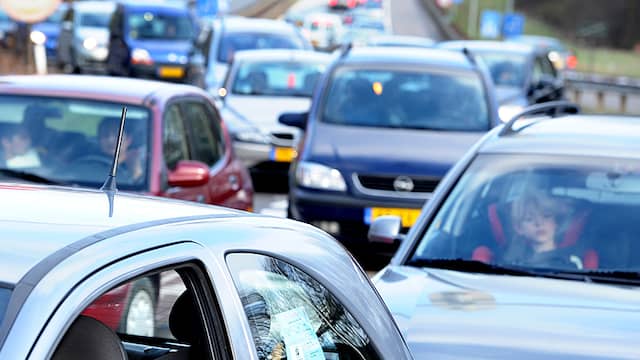 A9 tijdelijk dicht bij Haarlem na ongeluk met meerdere autos. A9 tijdelijk dicht bij Haarlem na ongeluk met meerdere autos.