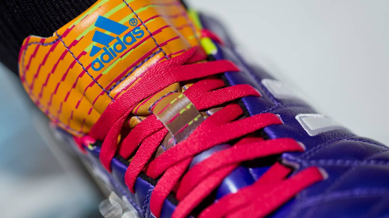 Horror Jirafa yo Aandeel Nike dreigt te worden getackeld door Adidas | finanzen.nl | NU.nl