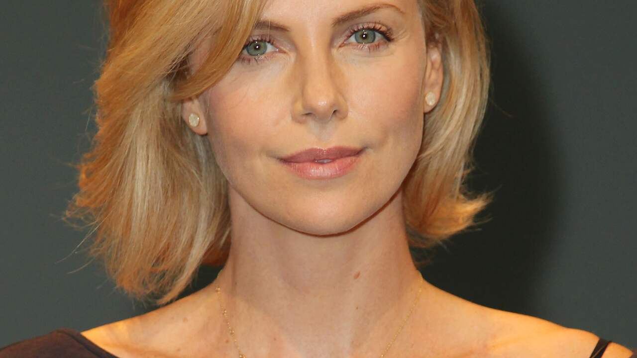 Charlize Theron wil gelijke beloning voor acteurs en actrices | Films &  Series | NU.nl