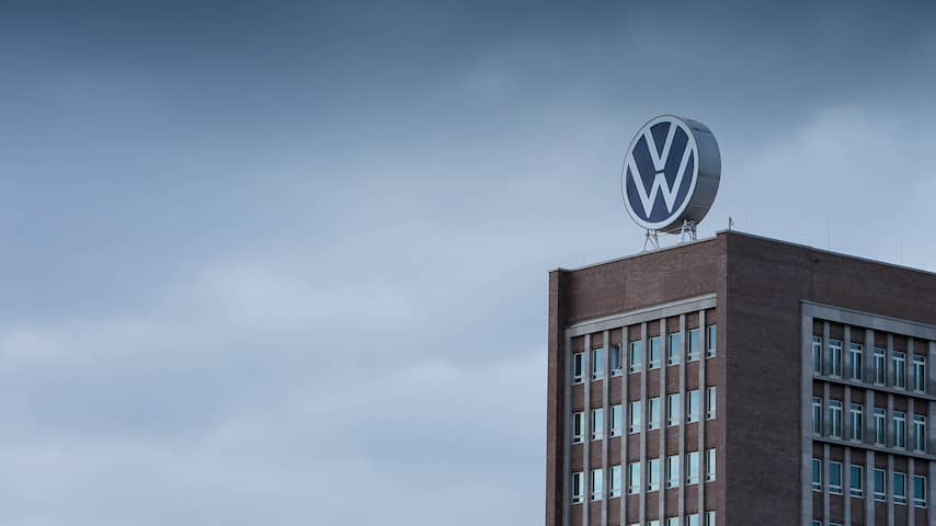 Veertien Volkswagen-bestuurders aangeklaagd om sjoemeldieselschandaal