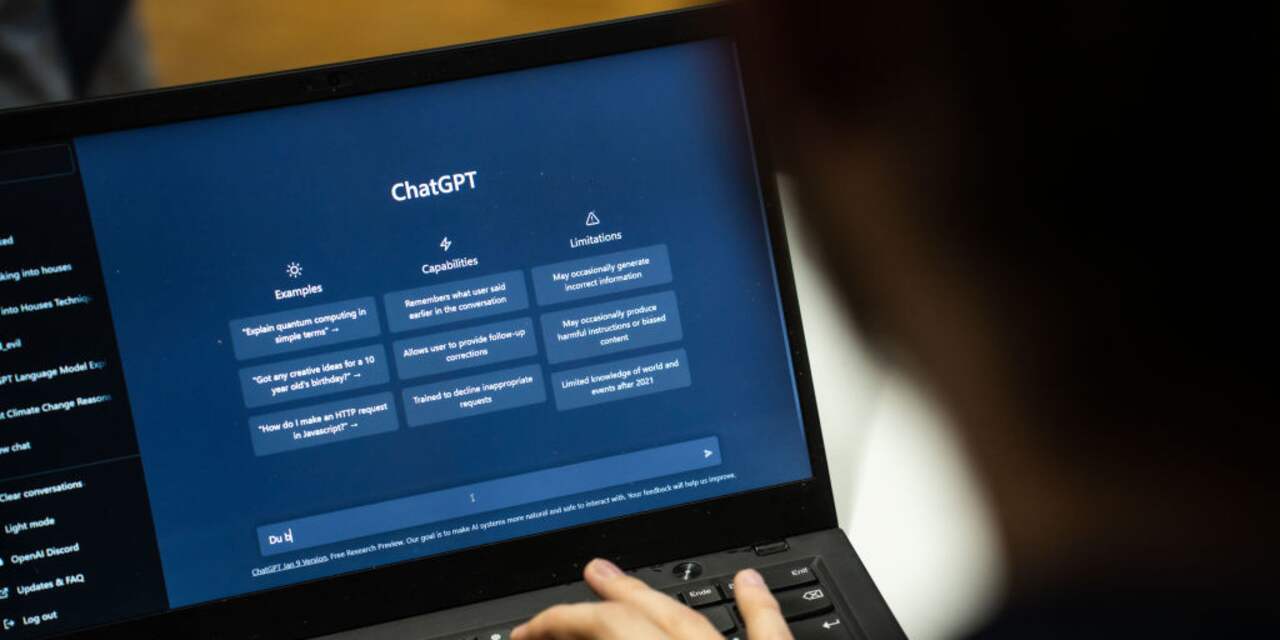 Technologie-experts roepen op ontwikkeling van AI-systemen te pauzeren