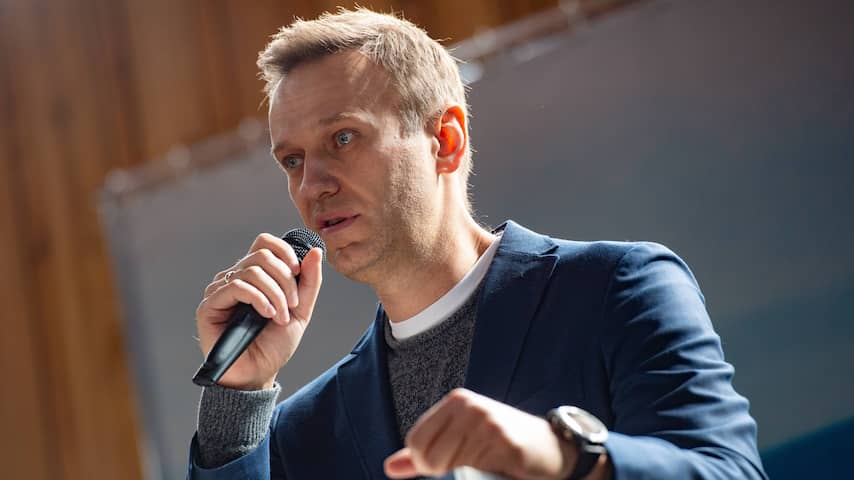 Navalny onderweg naar Duitsland voor medische behandeling