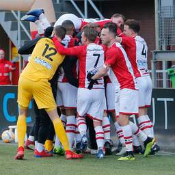 Koploper PSV loopt in slotfase tegen puntenverlies aan bij FC Emmen