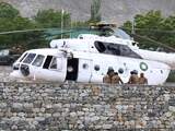 De Nederlandse ambassadeur in Pakistan, Marcel de Vink, is gewond geraakt bij een helikoptercrash in dat land. 
