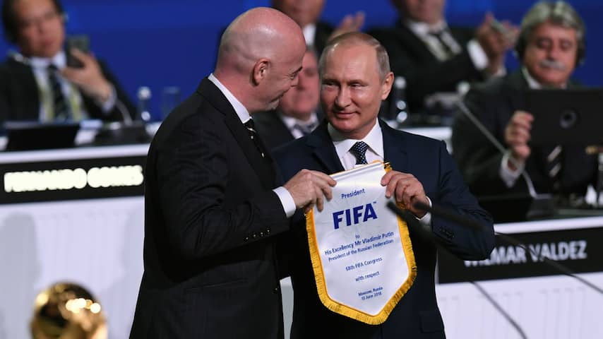 Poetin: 'Ik beloof de wereld een fantastisch WK in Rusland'
