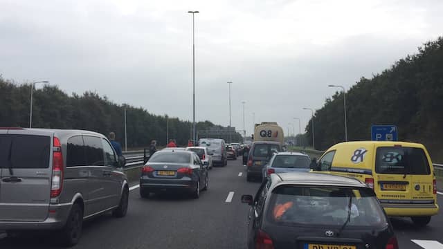 A73 bij Malden dicht door meerdere ongelukken. A73 bij Malden dicht door meerdere ongelukken.