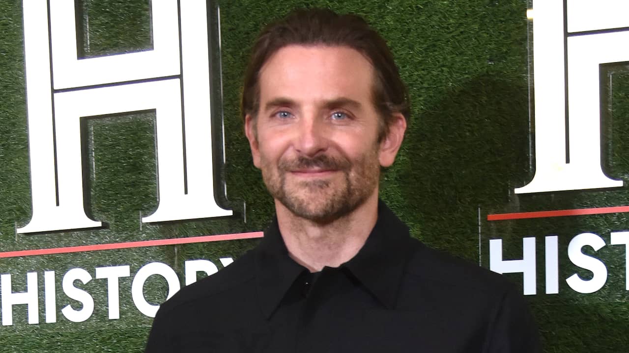 Bradley Cooper Chooses Philadelphia Eagles Over Oscar Wins: Maestro