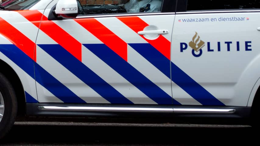 Politie beëindigt carmeeting met 150 auto's in Harderwijk