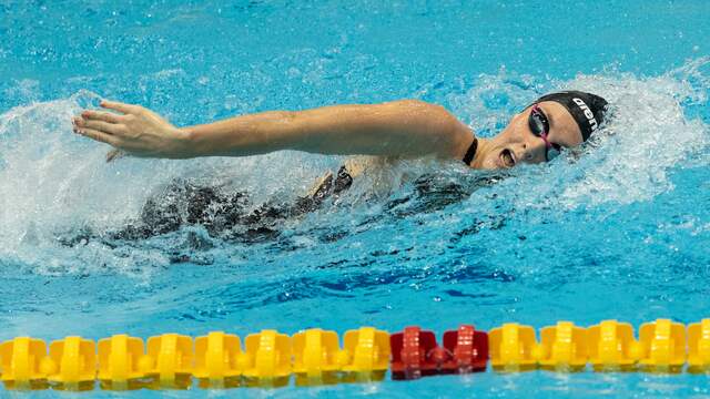 Marrit Steenbergen pakte brons op de 100 meter vrije slag bij de EK kortebaanzwemmen.