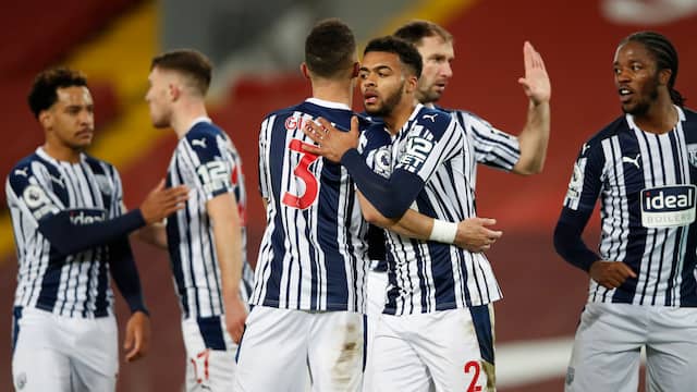 Vreugde bij de spelers van West Bromwich Albion na de wedstrijd.