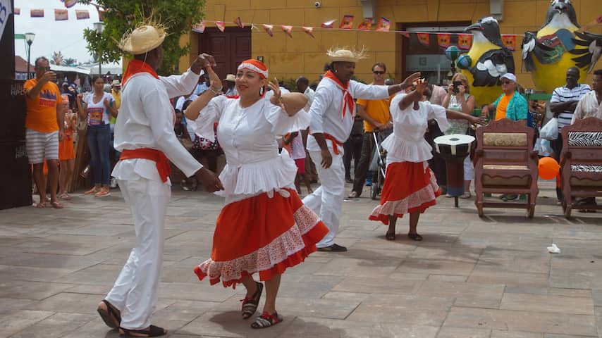 Dansfeesten op Curaçao alleen nog voor mensen die gevaccineerd zijn