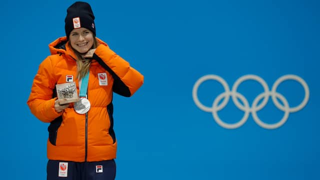 Yara van Kerkhof was de eerste Nederlandse vrouw met olympisch eremetaal in het shorttrack