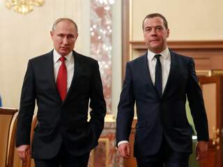 Regering Rusland wijkt om Poetins grondwetswijzigingen mogelijk te maken