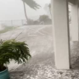 Video | Orkaan Ian houdt huis in zuidwesten van Florida