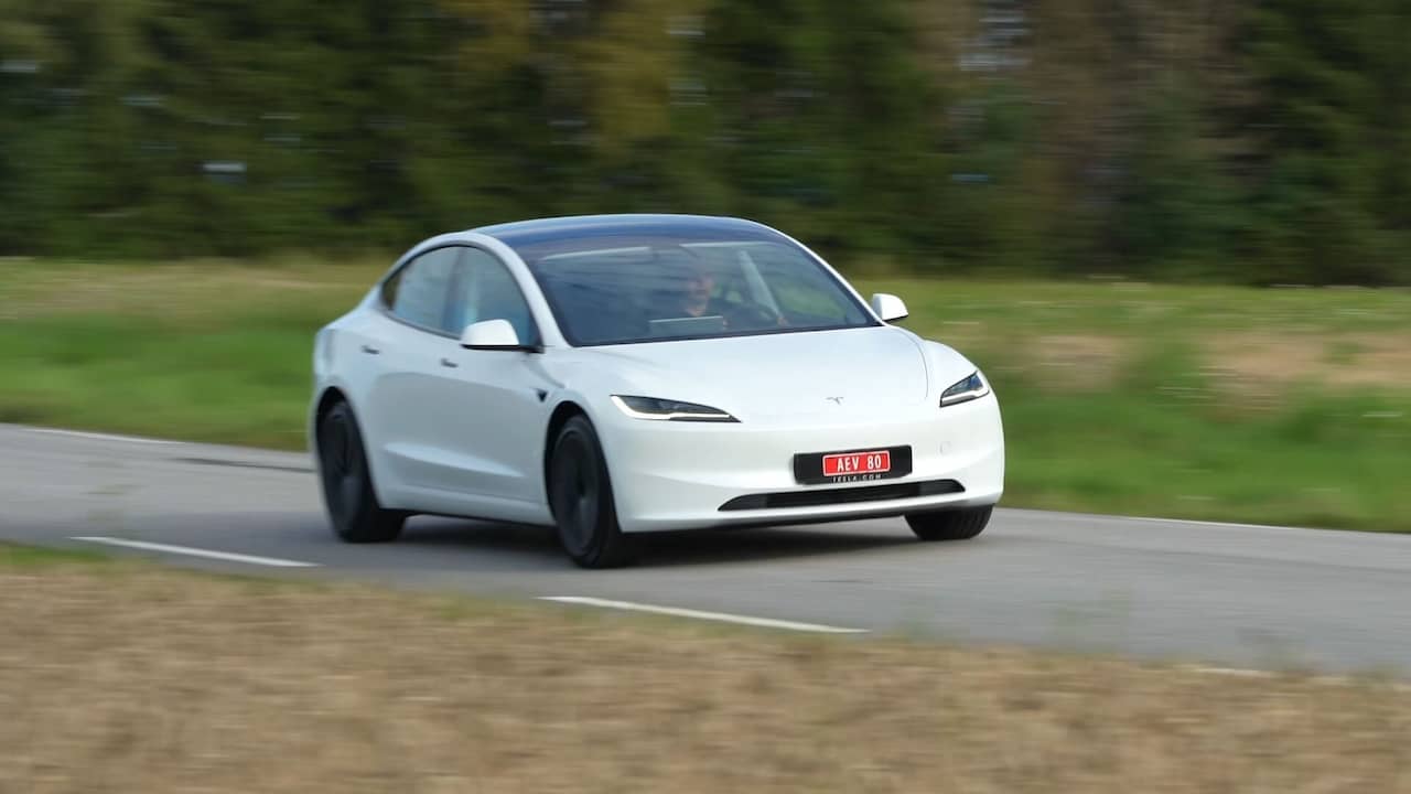 Beeld uit video: Rijimpressie: Tesla Model 3