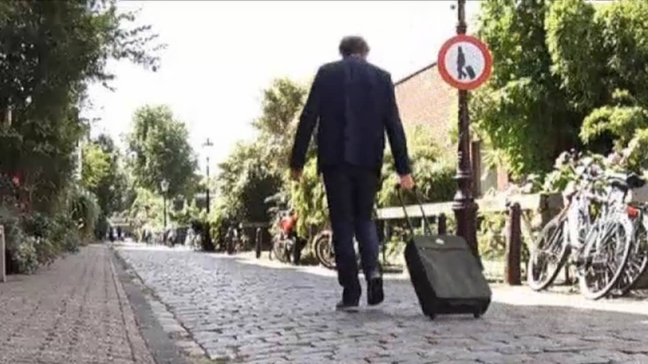 Rolkoffers 'verboden' aan Bickersgracht