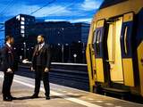 Kantoorpersoneel NS vaker in de trein om werkdruk conducteurs te verlichten