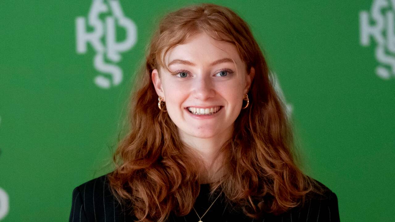 Froukje heeft samen met S10 de single Zonder Gezicht opgenomen.