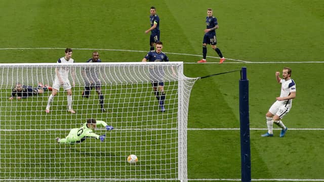 Harry Kane was met twee treffers goud waard voor Tottenham Hotspur.