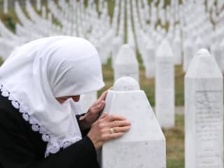 Waar draait de zaak van de 'Moeders van Srebrenica' om?